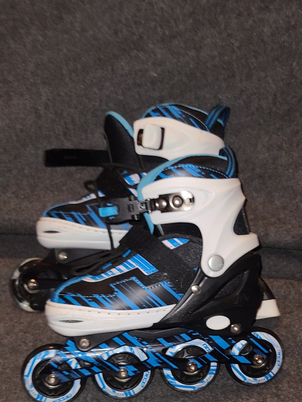 ECOO Youth Adjustable Inline Skates with Adjustable Straps Blue White Size M